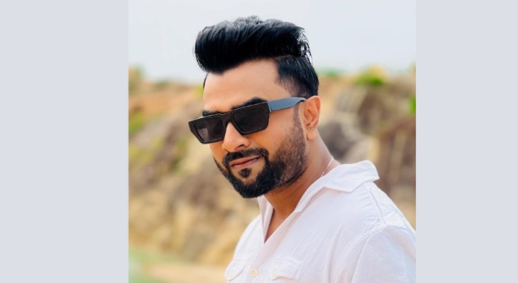 মালয়েশিয়ায় তারেক রহমানের সামনে মালয়েশিয়ান শিল্পী গাইলেন ইমরানের গান